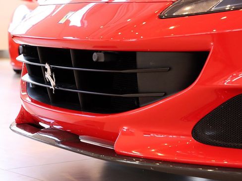 Certified 2022 Ferrari Portofino M image 22