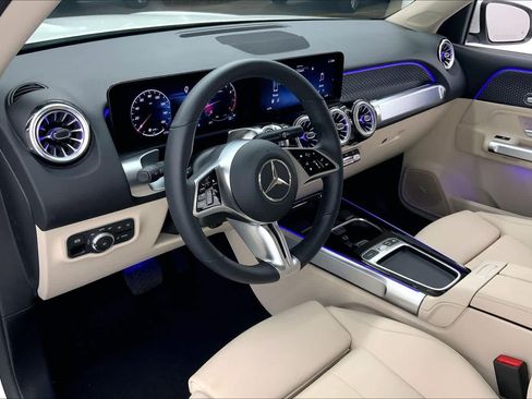 Used 2026 Mercedes-Benz GLB 250 image 20