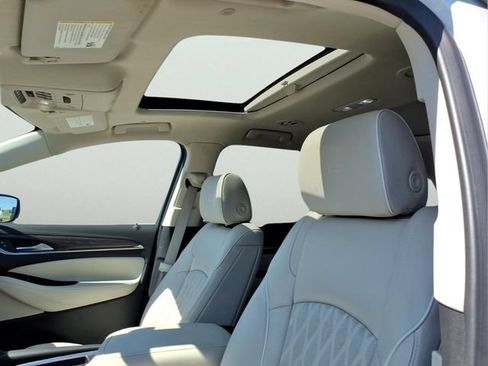 Used 2023 Buick Enclave Avenir w/ Avenir Technology Package AWD/4WD image 20