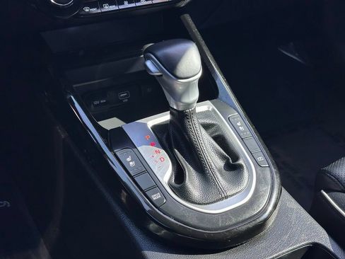 Used 2023 Kia Forte GT-Line w/ GT-Line Premium Package FWD image 17