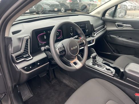 Certified 2023 Kia Sportage LX image 6