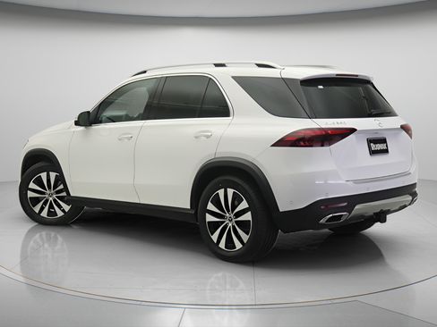 New 2026 Mercedes-Benz GLE 350 4MATIC image 2