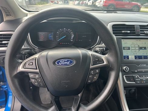 Used 2020 Ford Fusion SE AWD/4WD image 21