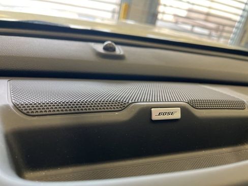 Used 2021 Chevrolet Colorado LT w/ LT Convenience Package image 10