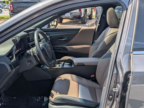 Certified 2025 Lexus ES 350 w/ Premium Package FWD image 15