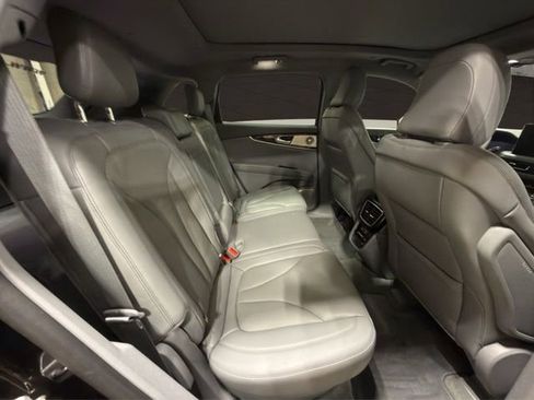 Used 2023 Lincoln Nautilus Reserve w/ Equipment Group 202A image 19