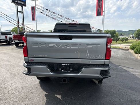 Used 2024 Chevrolet Silverado 2500 High Country w/ High Country Premium Package AWD/4WD image 4