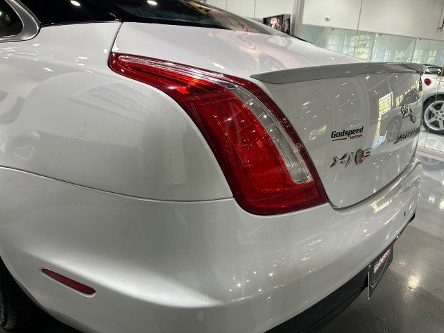 Used 2016 Jaguar XJ R-Sport RWD image 37