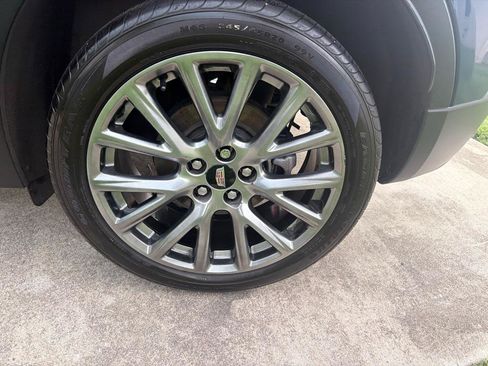 Used 2019 Cadillac XT4 Luxury w/ Cold Weather Package FWD image 38