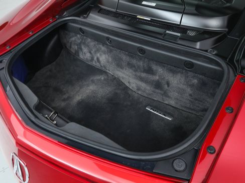 Used 2017 Acura NSX image 31