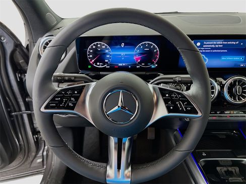 New 2025 Mercedes-Benz GLA 250 GLA 250 image 12