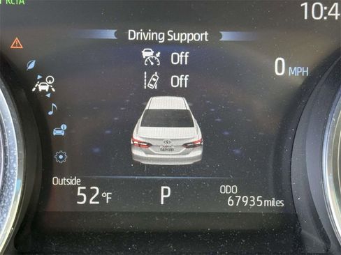 Used 2019 Toyota Camry XLE image 13