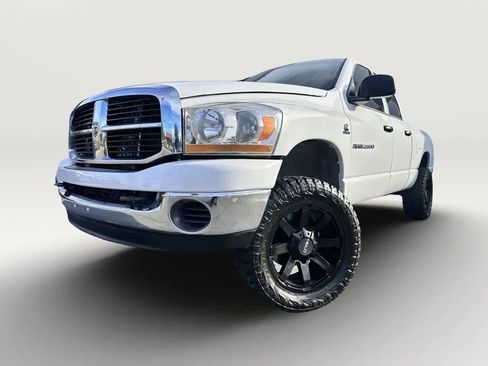 Used 2006 Dodge Ram 2500 Truck SLT w/ Trailer Tow Group AWD/4WD image 8