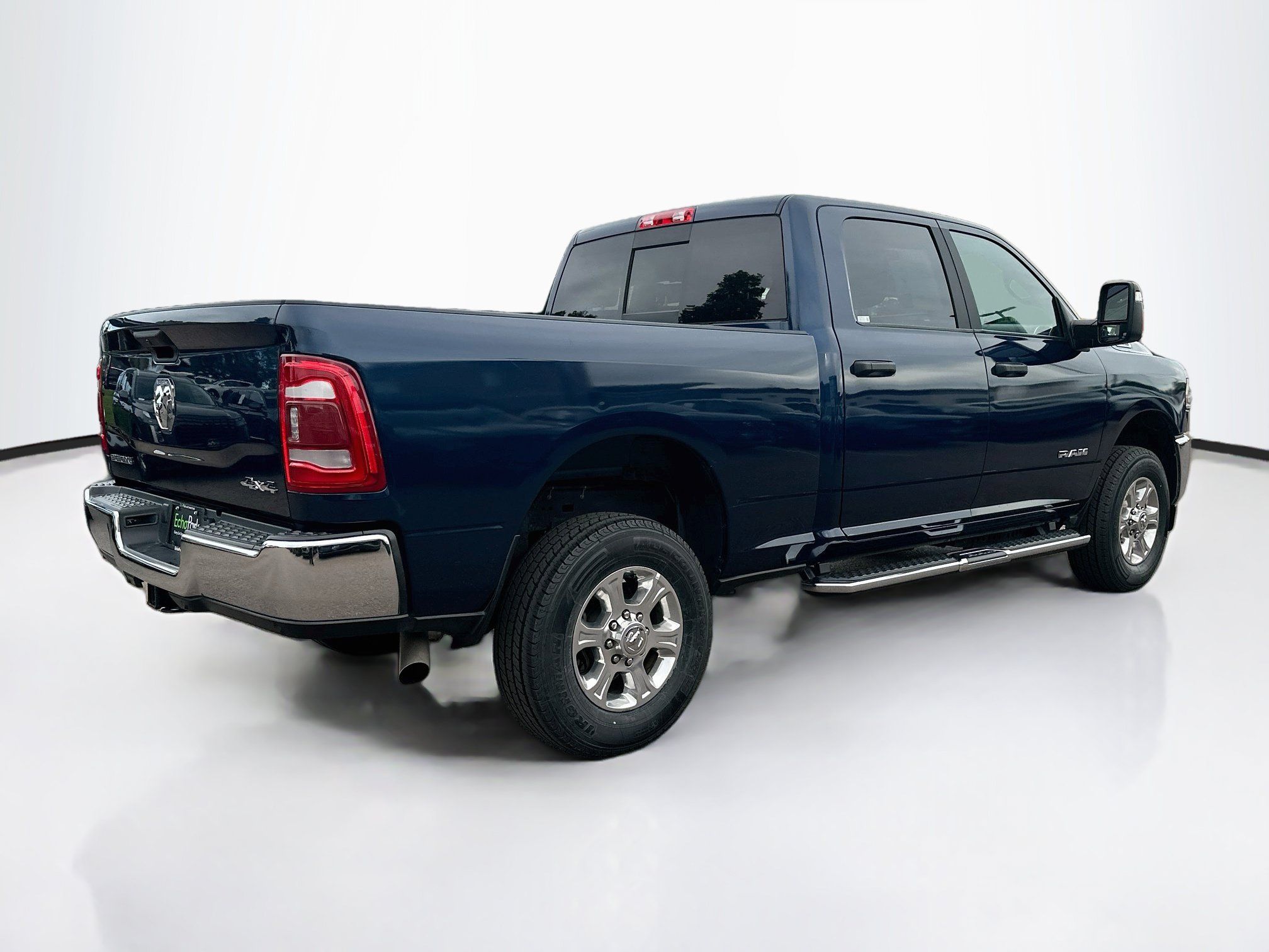 Used 2024 RAM 2500 Big Horn w/ Level 2 Equipment Group AWD/4WD image 9