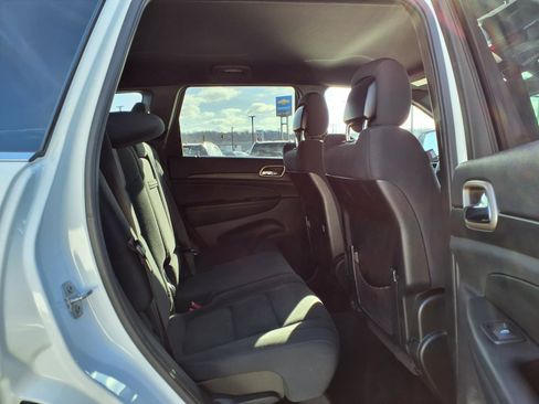 Used 2015 Jeep Grand Cherokee Laredo w/ Quick Order Package 23E image 23