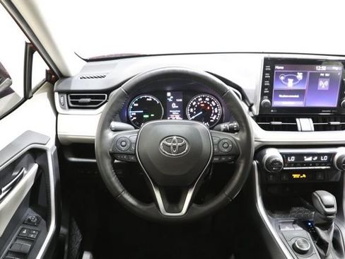 Used 2022 Toyota RAV4 XLE w/ Convenience Package AWD/4WD image 14