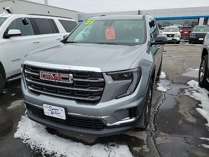 Used 2025 GMC Acadia Elevation