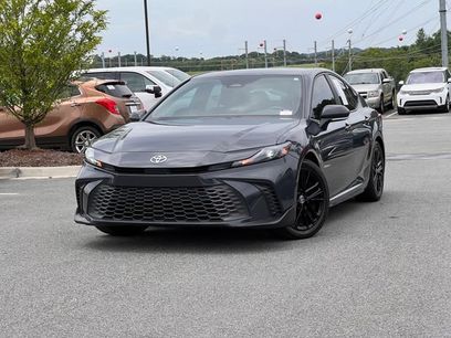 Used 2025 Toyota Camry SE w/ Convenience Package