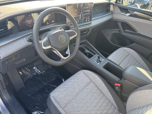 New 2026 Volkswagen Tiguan S image 10