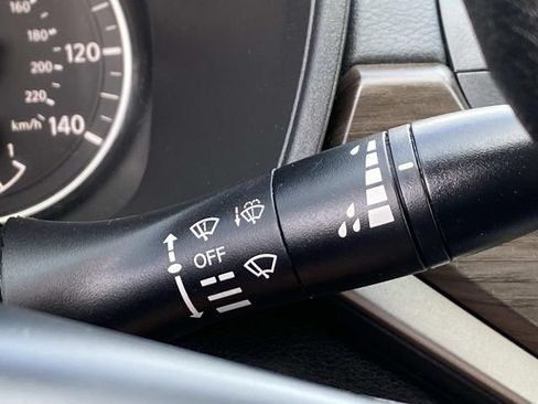 Used 2024 Nissan Altima 2.5 SV FWD image 16