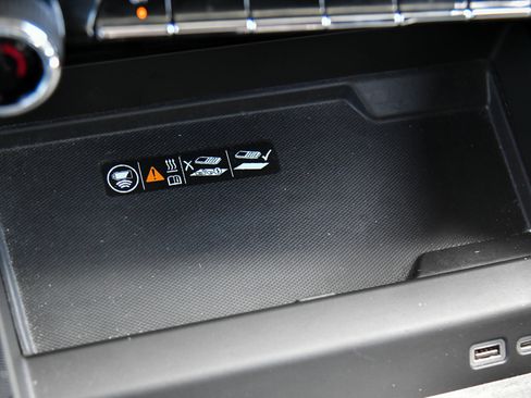 Used 2025 Chevrolet Tahoe LT AWD/4WD image 34