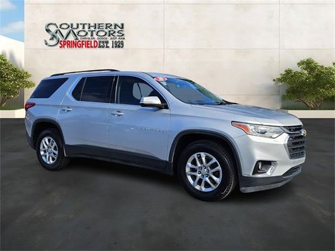 Used 2020 Chevrolet Traverse LT image 7