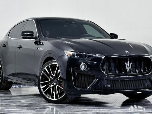 Used 2019 Maserati Levante Trofeo AWD/4WD image 2