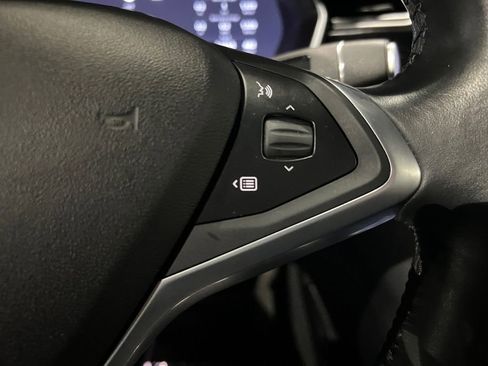 Used 2018 Tesla Model X 75D image 25