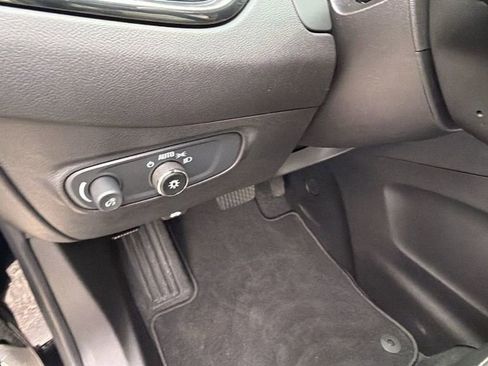 Certified 2024 Chevrolet Equinox RS w/ RS Leather Package image 23