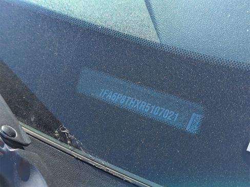 Used 2024 Ford Mustang Coupe image 6