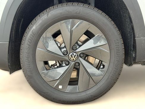 New 2026 Volkswagen Taos S FWD image 11