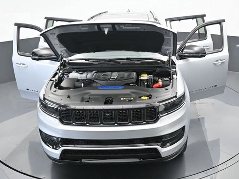 Used 2024 Jeep Grand Wagoneer L Series II w/ Quick Order Packagew 28T image 70