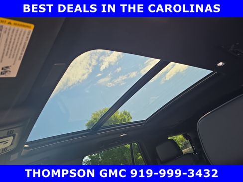 New 2026 GMC Yukon Denali w/ Sun & Power Step Package AWD/4WD image 34