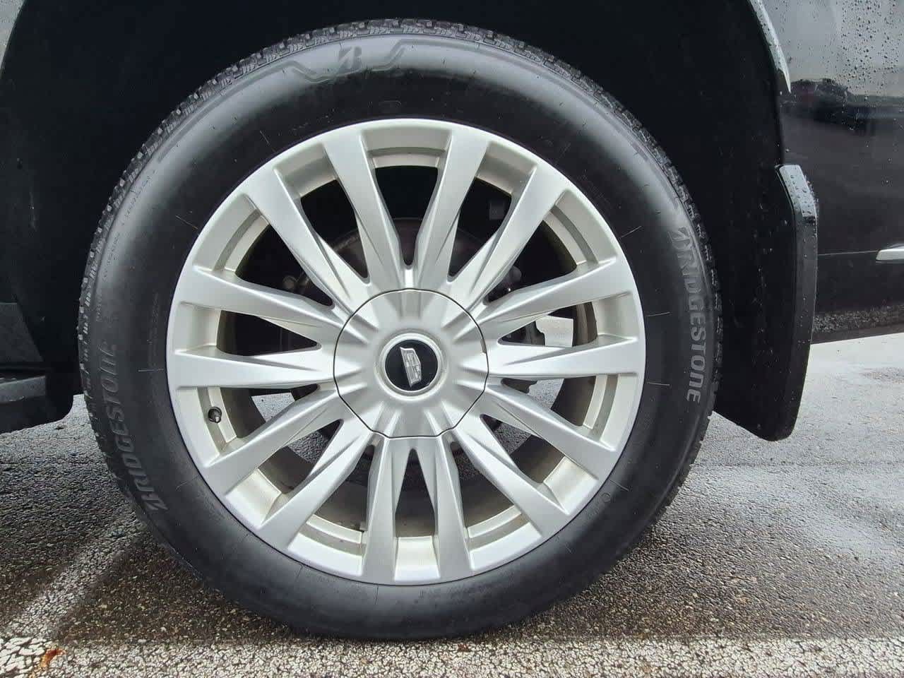Used 2022 Cadillac Escalade Luxury AWD/4WD image 13