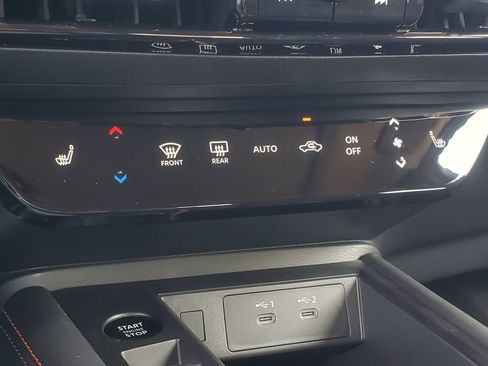 New 2025 Nissan Kicks SR w/ SR Premium Package image 22