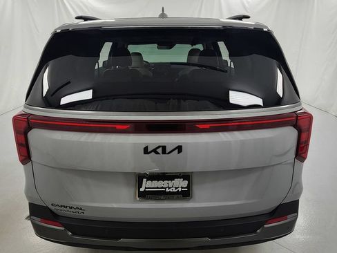 New 2027 Kia Carnival SX w/ Dark Edition Package FWD image 4