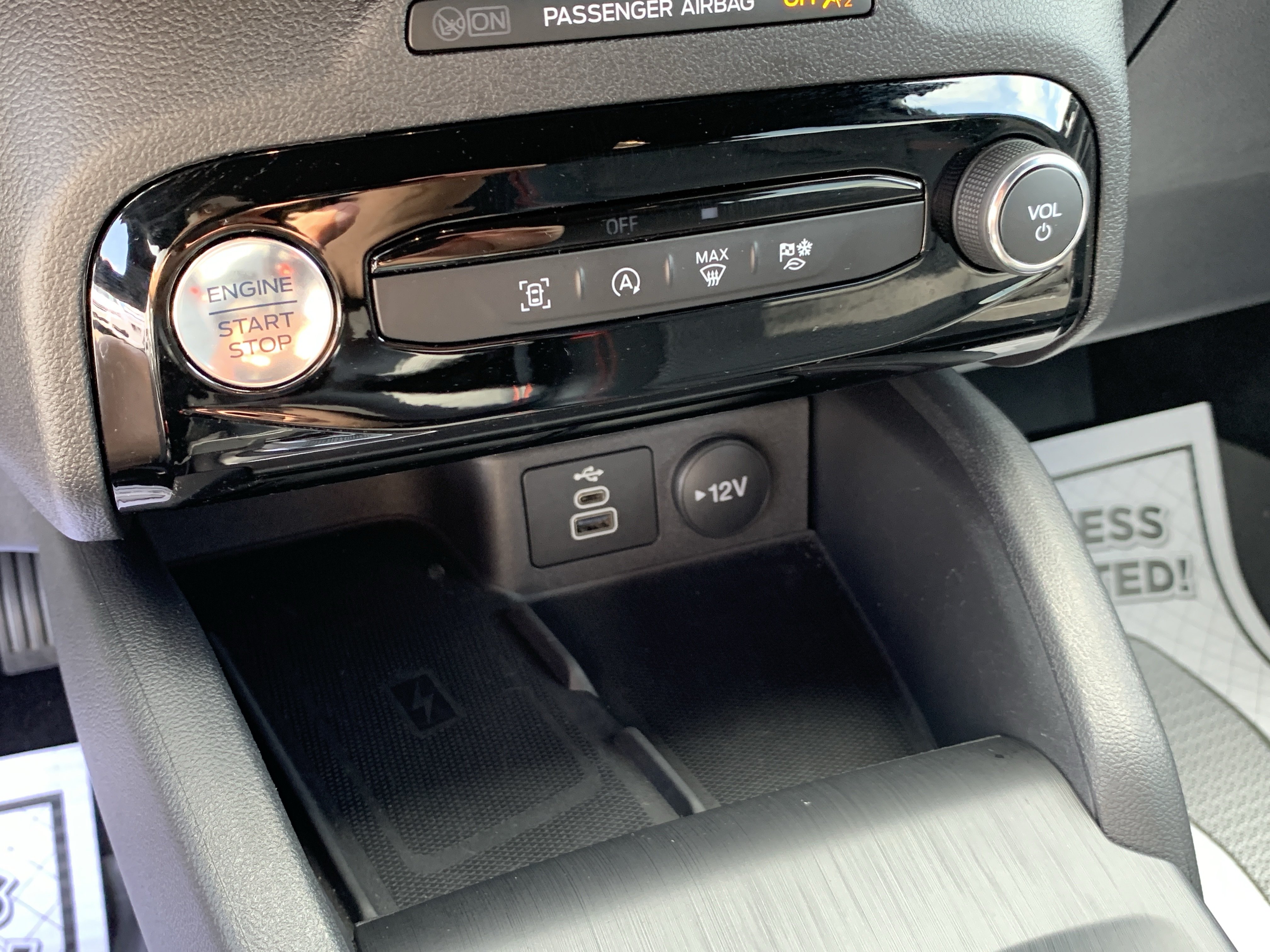 Used 2025 Ford Escape ST-Line Elite AWD/4WD image 32