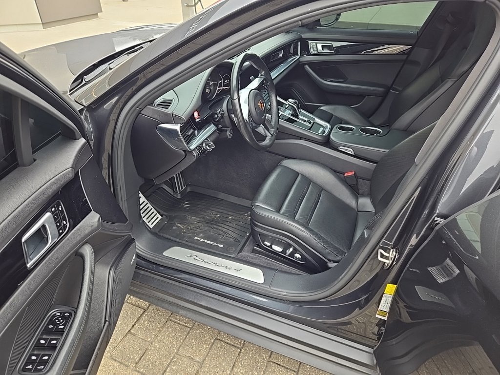Used 2018 Porsche Panamera 4 AWD/4WD image 16