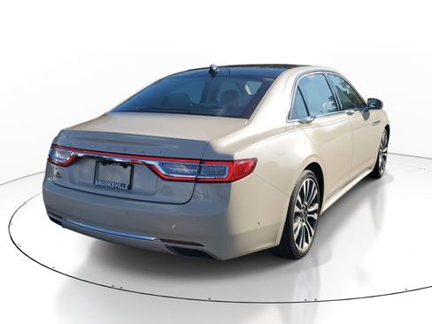 Used 2018 Lincoln Continental Reserve image 6