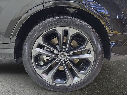 Used 2025 Audi Q7 3.0T Prestige w/ Prestige Package image 34