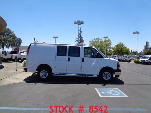 Used 2024 GMC Savana 2500 w/ Driver Convenience Package RWD image 9