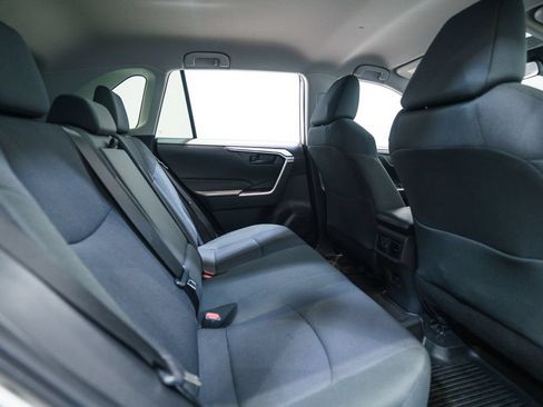 Certified 2022 Toyota RAV4 LE AWD/4WD image 30