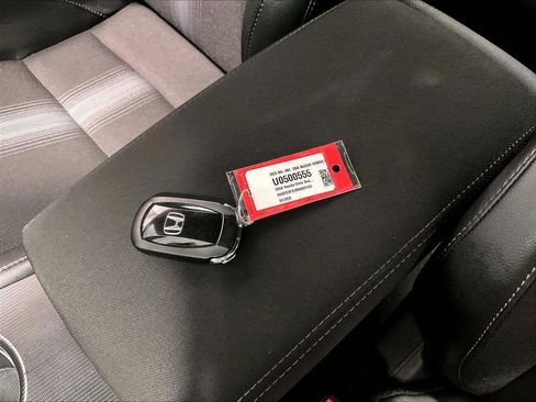Used 2024 Honda Civic Sport image 30