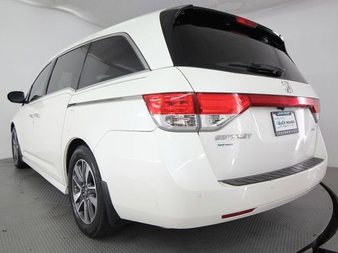 Used 2016 Honda Odyssey Touring image 7