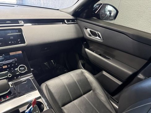 Used 2022 Land Rover Range Rover Velar S AWD/4WD image 26