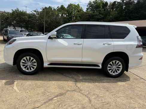 Used 2023 Lexus GX 460 Premium AWD/4WD image 2