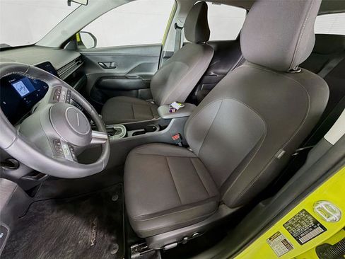 Used 2024 Hyundai Kona SEL AWD/4WD image 11