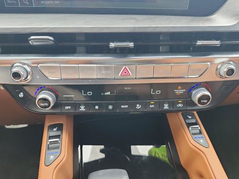 Used 2024 Kia Telluride SX Prestige X-Line AWD/4WD image 19