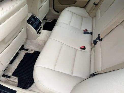 Used 2015 BMW 528i xDrive Sedan AWD/4WD image 22
