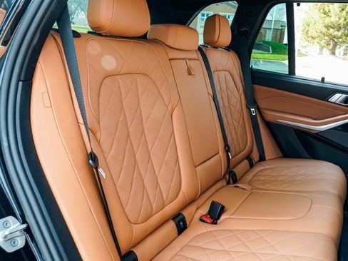 Used 2024 BMW X5 M60i image 18